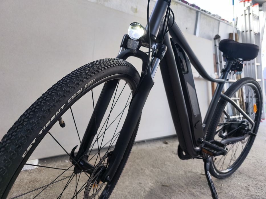 Bicicleta elétrica trekking Riverside