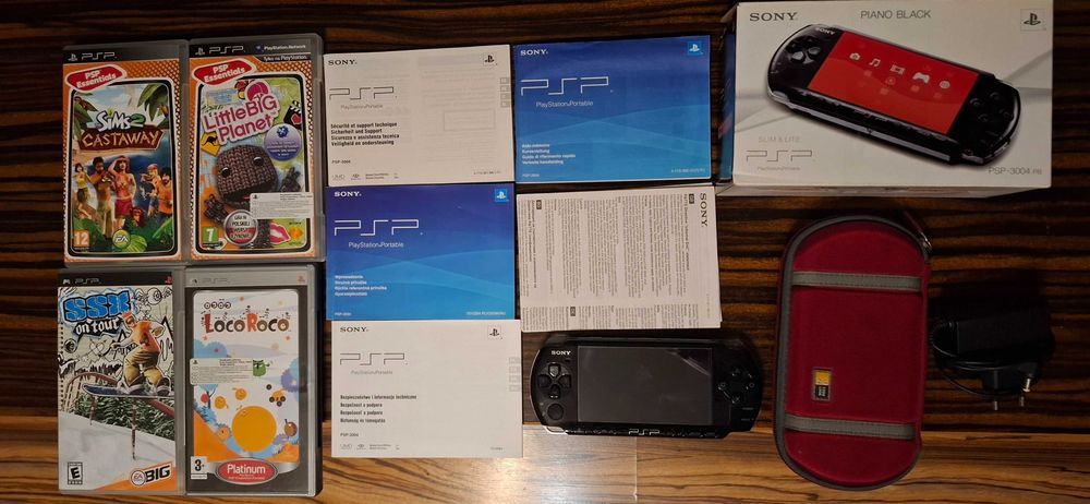 Zestaw Konsola PlayStation Portable + Gry i inne, Okazja !