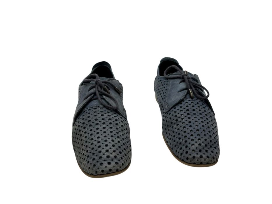 Polbuty skorzane przewiewne Tamaris rozmiar 38