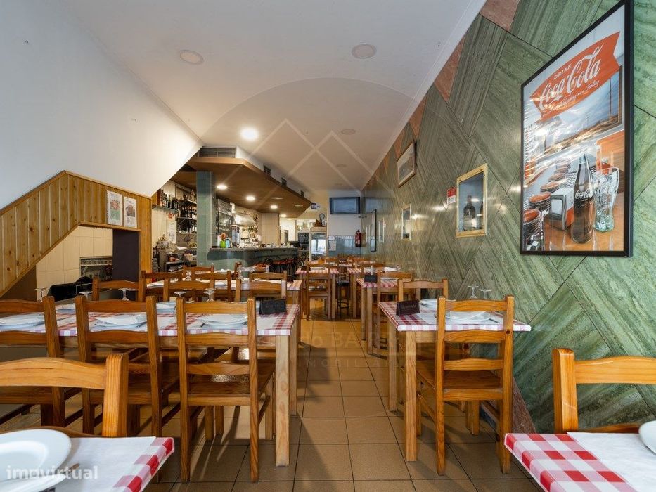 Trespasse de Restaurante Pronto a Operar - Centro do Porto - 60 Lug...