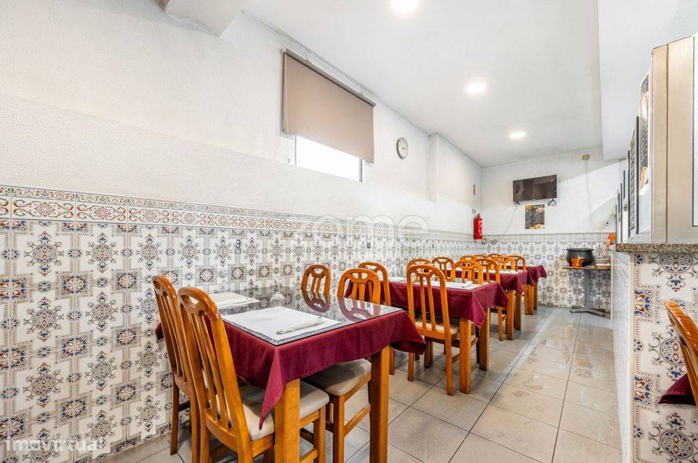 Restaurant Business Transfer on Rua do Heroísmo – Porto