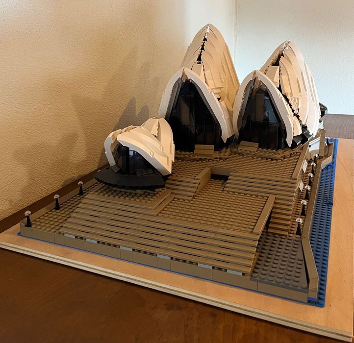 LEGO Creator 10234 Sydney Opera House