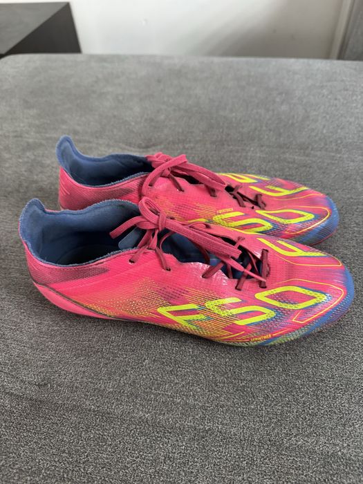 Buty pilkarskie