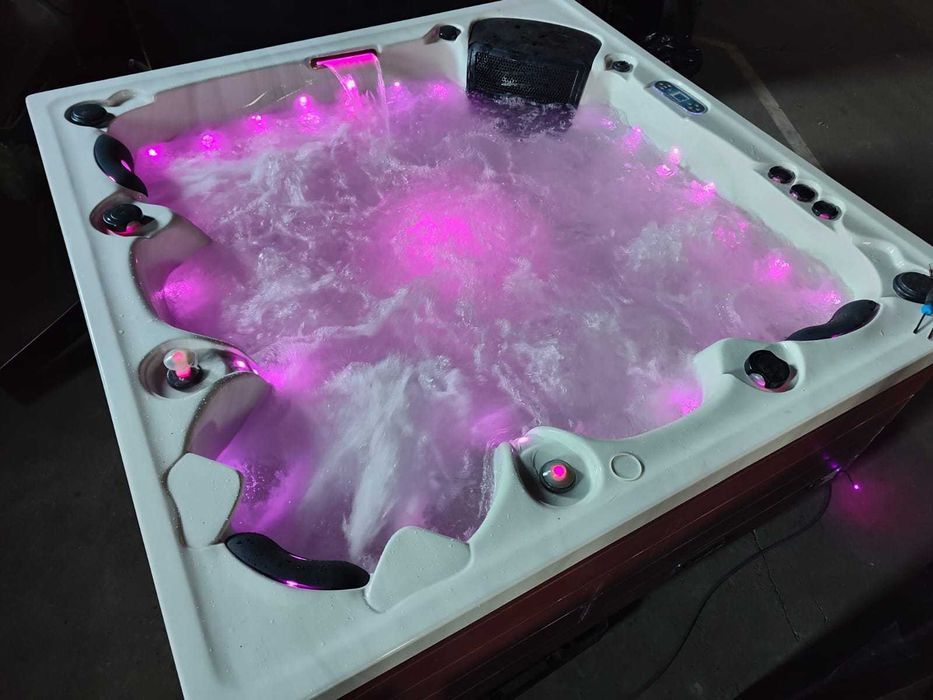 Wanna spa , mini basen ogrodowy całoroczny,  jacuzzi , BALBOA