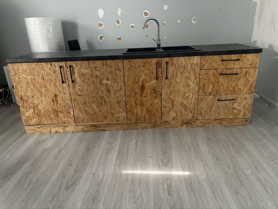 Meble z OSB / warsztat / kuchnia / salon kosm / duze lustra / fotele