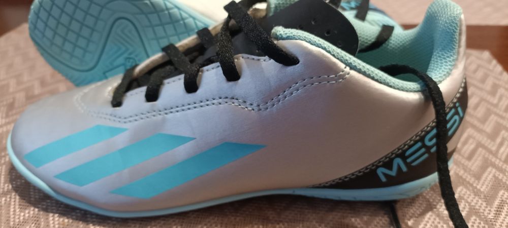 Buty halówki Adidas rozmiar 35
