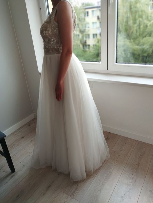 Piękna suknia ślubna księżniczka z gorsetem S/M kolor Ivory