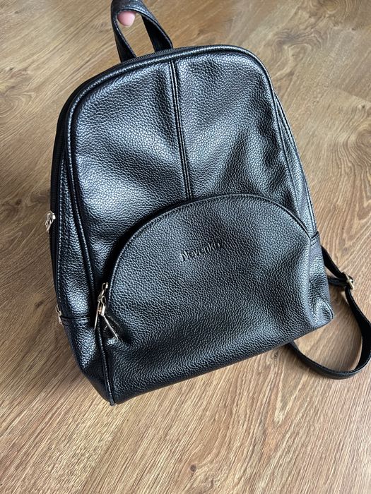 Жіночий рюкзак із якісної екошкіри