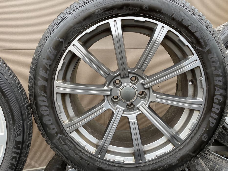 Диски R20 5 112 Audi Q7 4M титани шини 285 45 20 резина