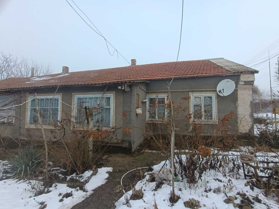 Продам часть дома со своим двором в Одесской области ( Лиманское)