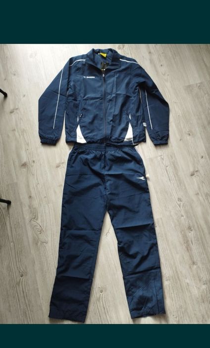 Dres sportowy diadora 162,164 granatowy chłopięcy