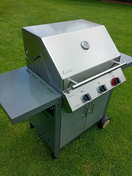 Duży grill gazowy