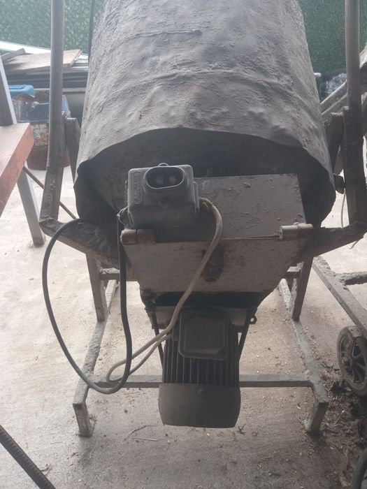 Продам бітонозмішувачі б/в.