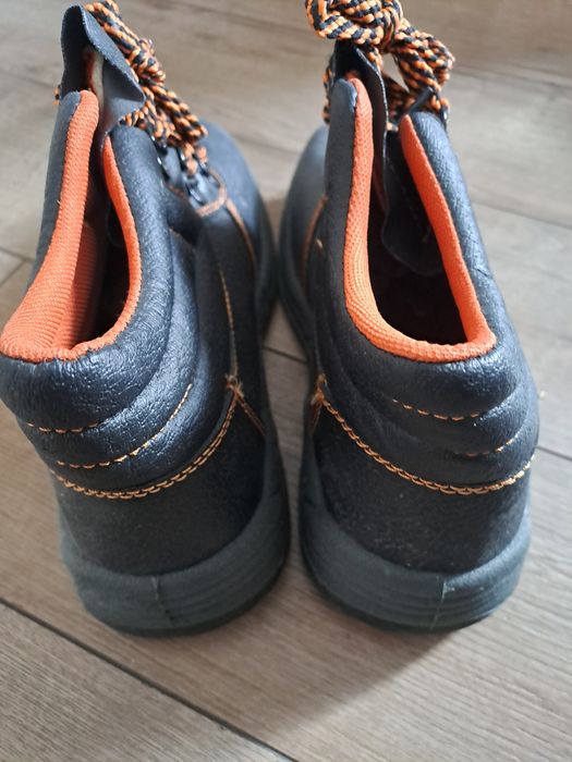 Buty, nowe, polskie, 38