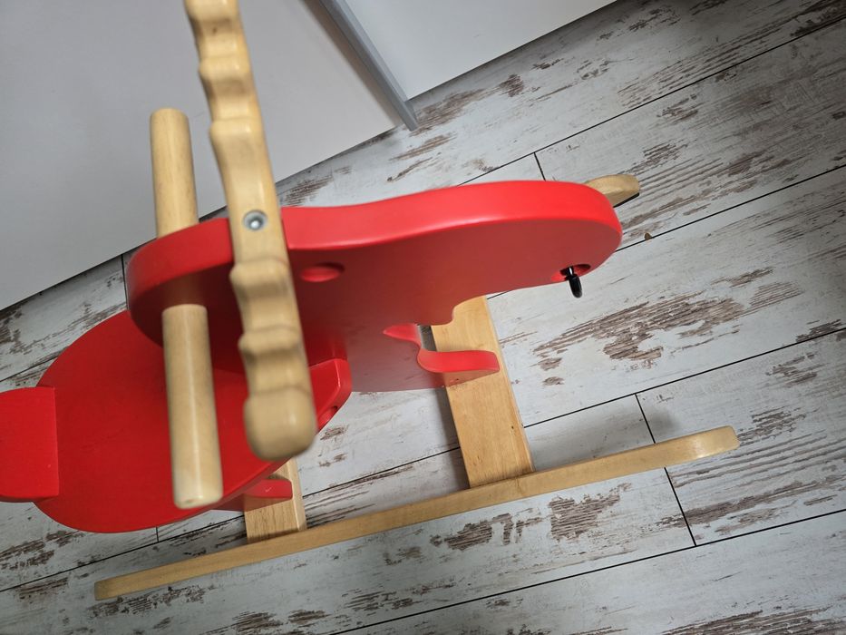 Ikea renifer na biegunach koń