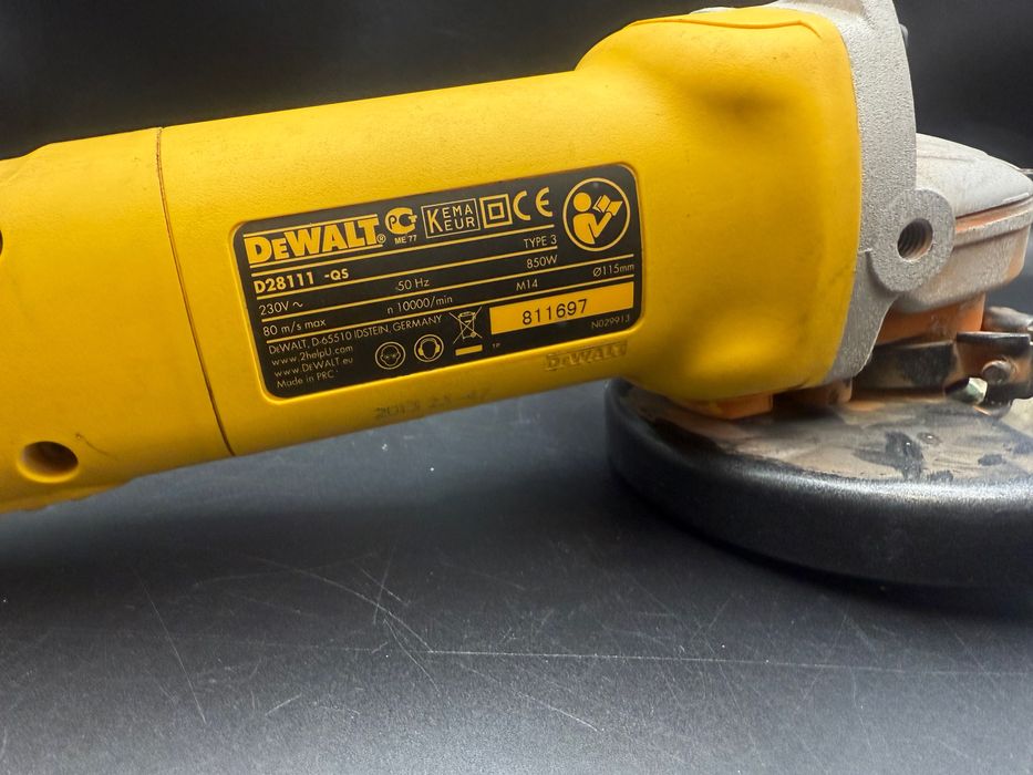 Szlfierka Dewalt D28111