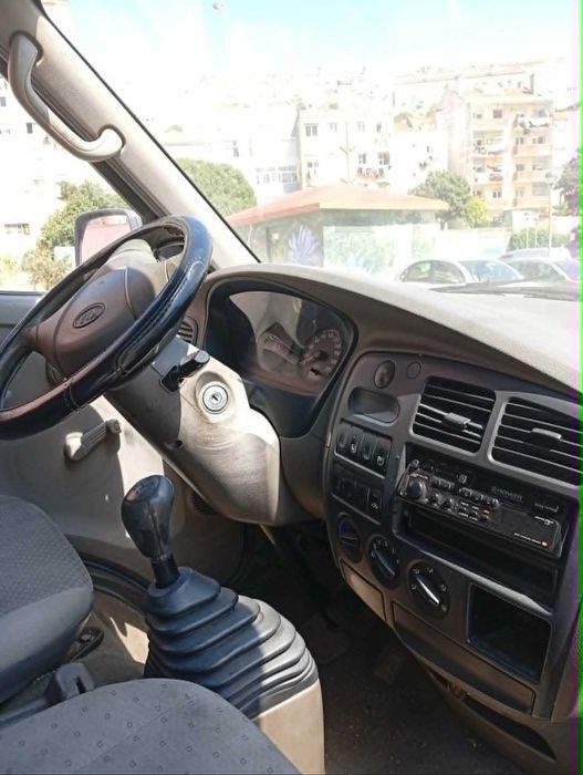 Carrinha KIA Pregio Branca