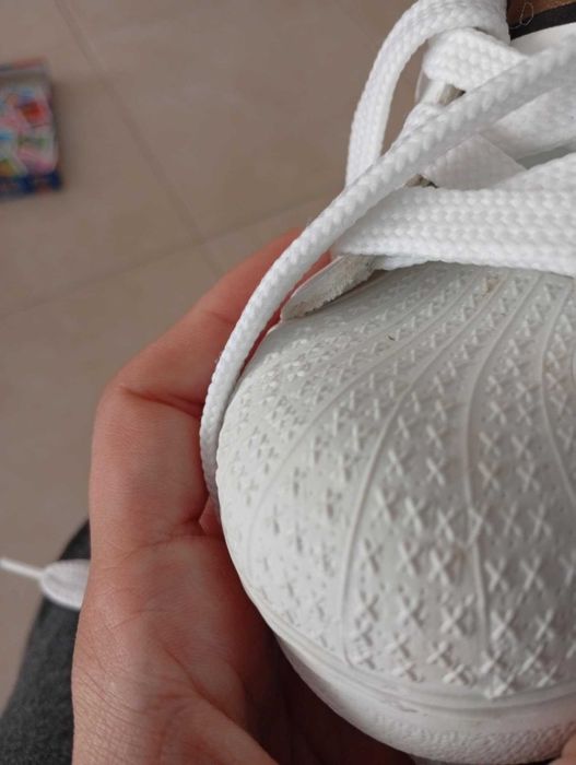 2 pares de sapatilhas iguais n 27