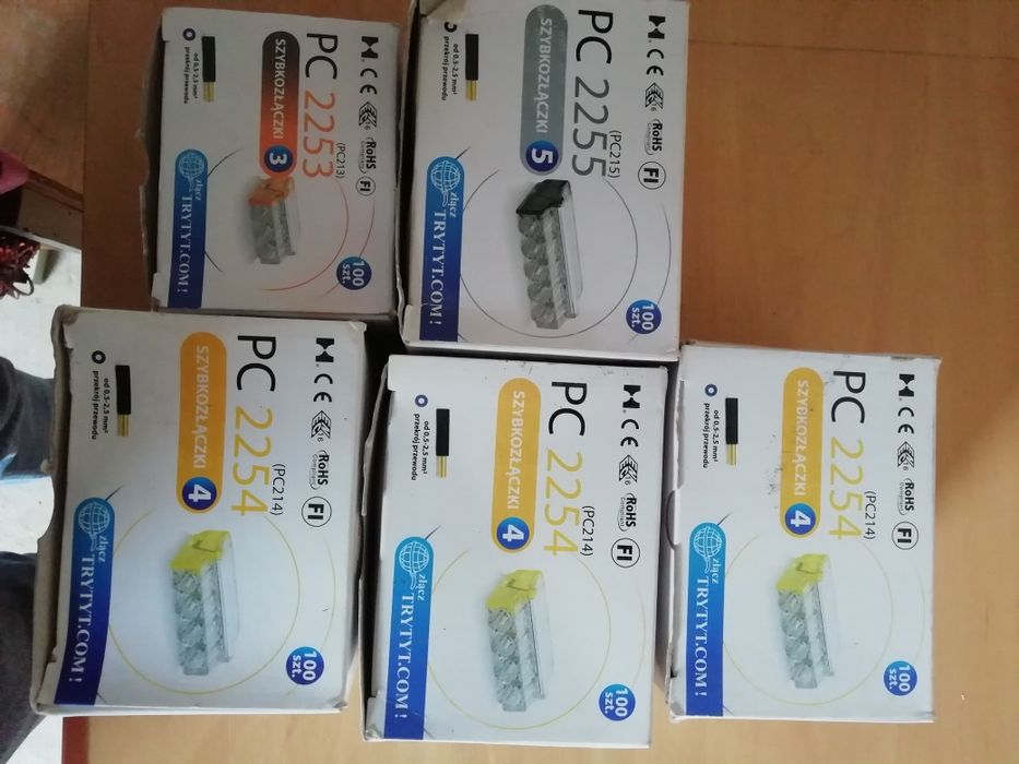 Wago-з'єднання проводів.