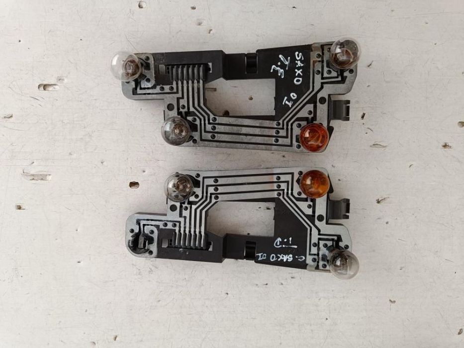 Placa suporte circuito lâmpadas farol farolim citroen saxo