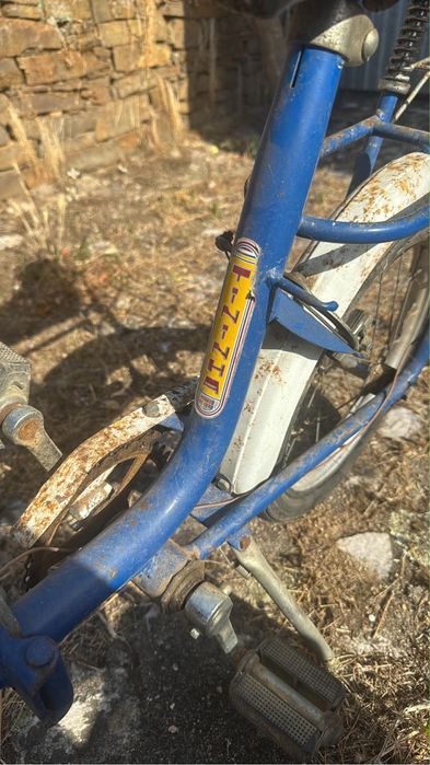Bicicleta Chopper Esmaltina Tininha para restaurar