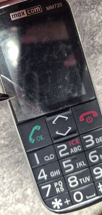 Telefon Max Com MM720