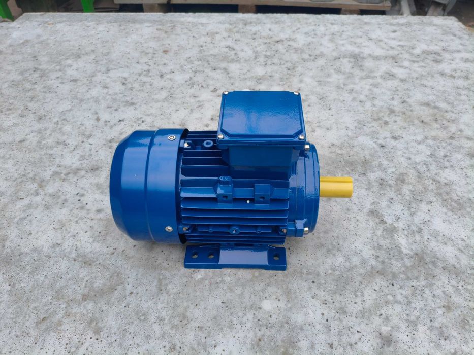 Silnik Elektryczny 1,5kw 1.5 kw łapowy łapy na łapach