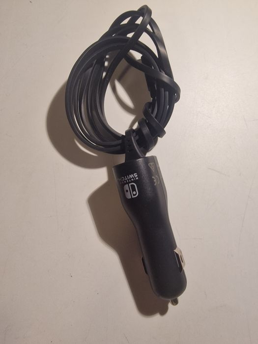 Nintendo switch v2 patched + ładowarka do auta