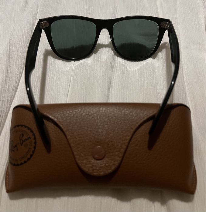 Ray-Ban wayfarer