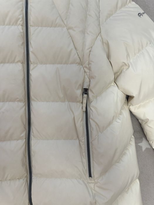 Зимовий пуховик жіночий Outventure