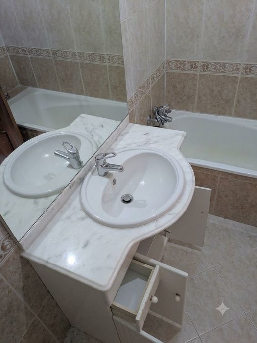 Lavatório com móvel completo + espelho – 100 cm