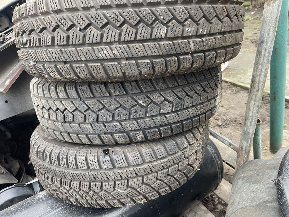 Резина зима р R-13  и R-14  ваз