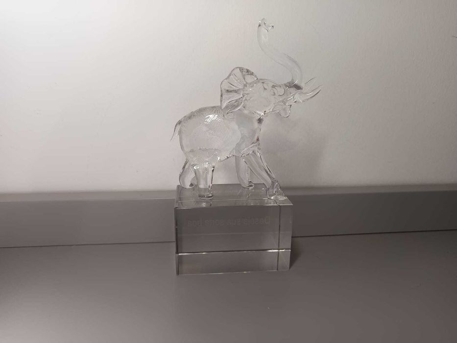 Escultura em Vidro – Elefante