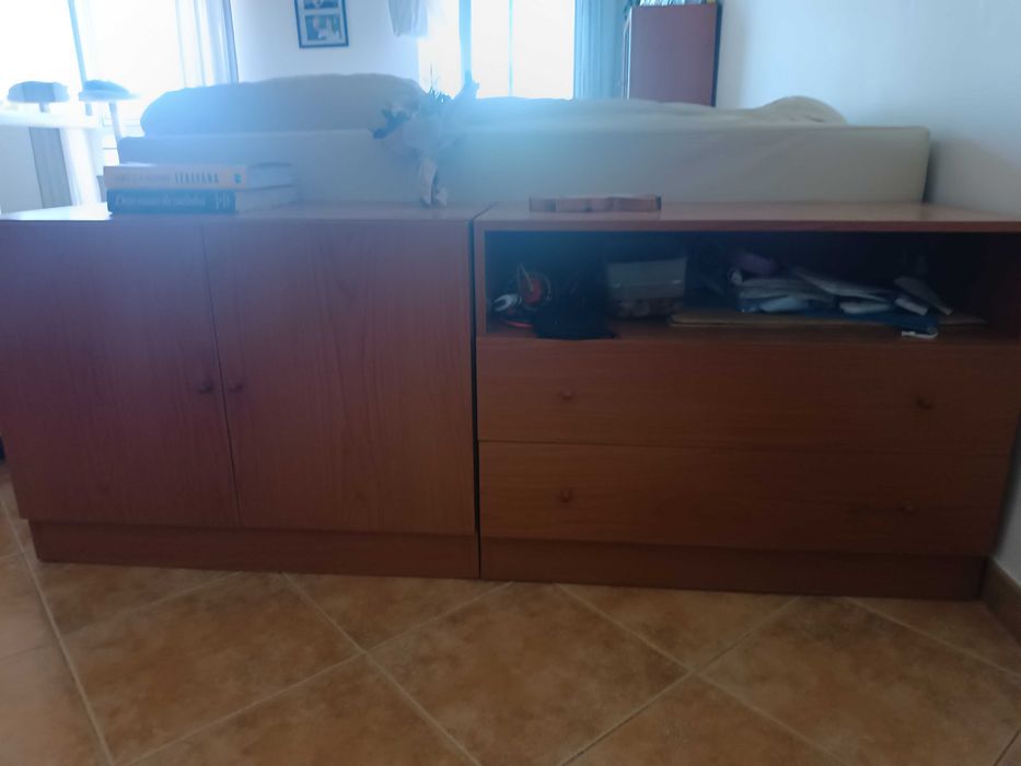 Mesa e Móveis de sala