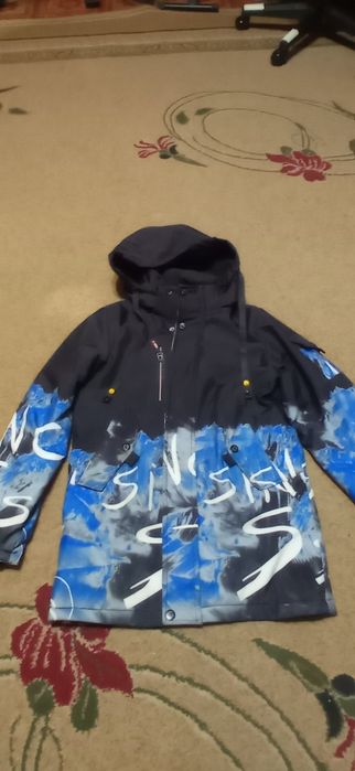 Продам куртку весна-осінь