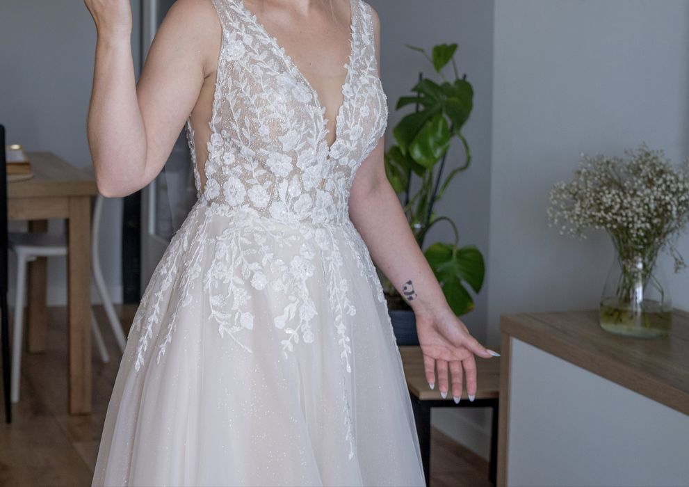 Reserwacja! Suknia slubna sprzedam. Stan bdb do odswieznia.