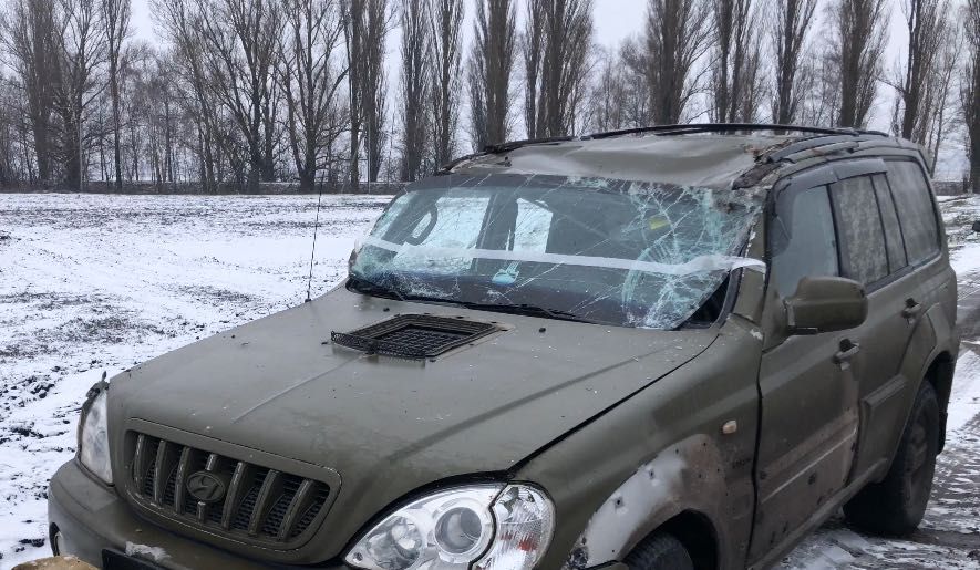 Hyundai Terracan 2,9crdi, був перевернутий (не кувиркався). Українська реєстрація, один власник - обслуговування та ремонт, комплектуючі якісні, все «для себе». Після халепи їде як й їхав! Ц.З., ел.склопідіймачі, ел.дзеркала з підігрівом, пер.сід. з підігрівом, лебідка 3т. Ціна : 165к грн (торг/знижка для ЗСУ )
06******99