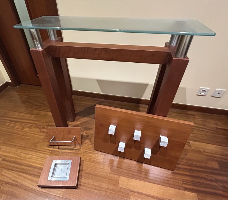 Movel para a entrda com bengaleiro