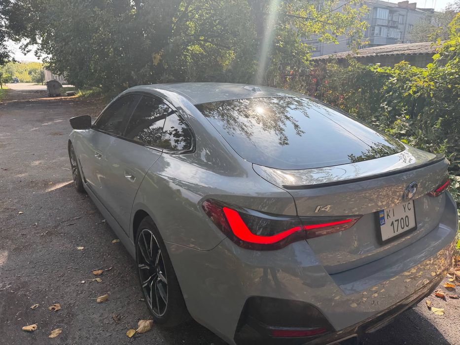 продам bmw i4 edrive40