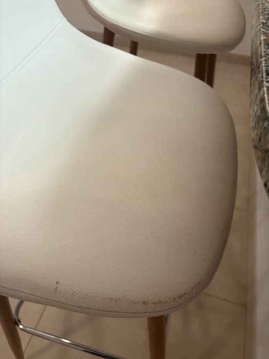 2 cadeiras/bancos altos bar