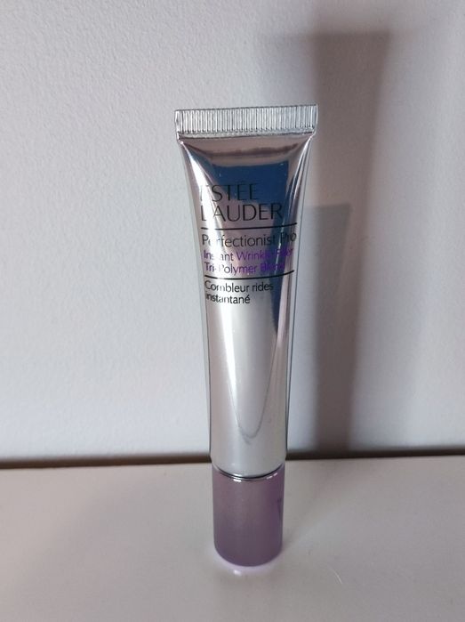 Estee Lauder Perfectionist Pro wypełniacz zmarszczek