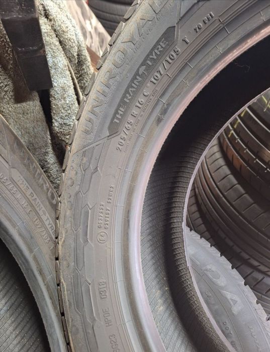 205/65 R16c Uniroyal пара