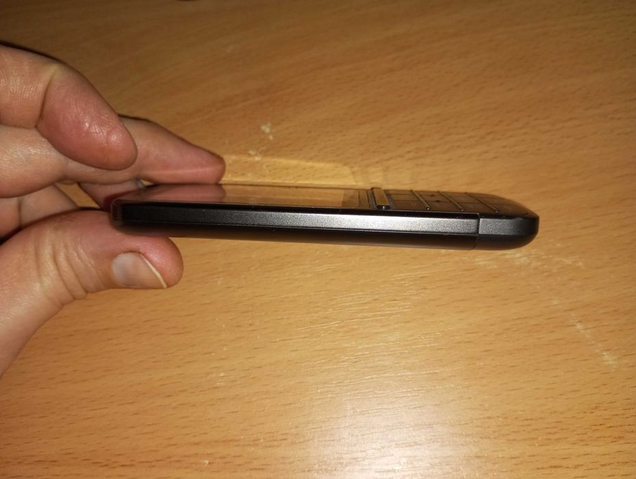 Мобильный телефон Nokia C3-01 сенсорно кнопочный звонилка