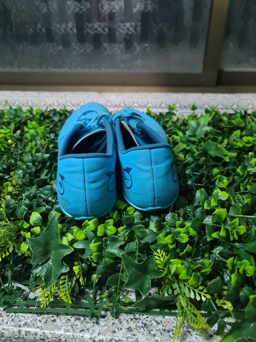 Chuteiras Nike azul bebé