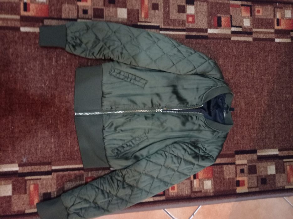 Kurtka bomberka 34