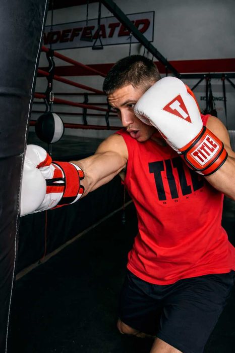 Боксерские перчатки для мешка TITLE Boxing All Heart Bag Gloves 2.0