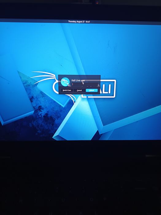 Hacker tools; Linux ready USB 64GB; Portátil