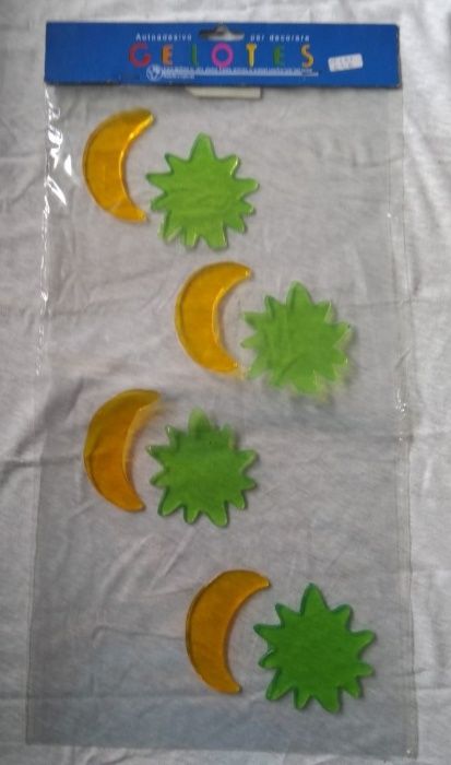 Estrelas e Luas em Gel Autoadesivo para colar em paredes com azulejo