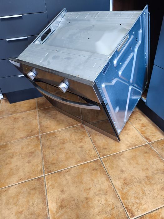 Forno Zanussi quase novo