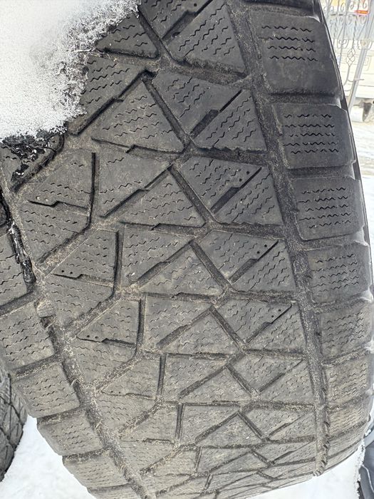 Bridgestone Blizzak 275/65/18